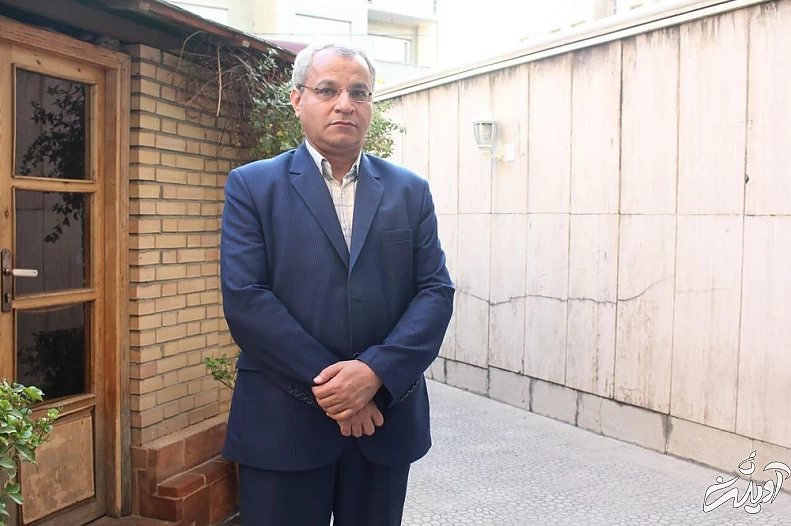 احتمال انصراف جلیلی به نفع رئیسی/شگفتیساز ۱۴۰۰ کیست؟